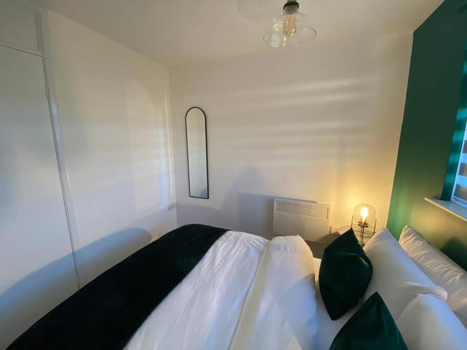 Chester'S Retreat Belton with Browston Bagian luar foto